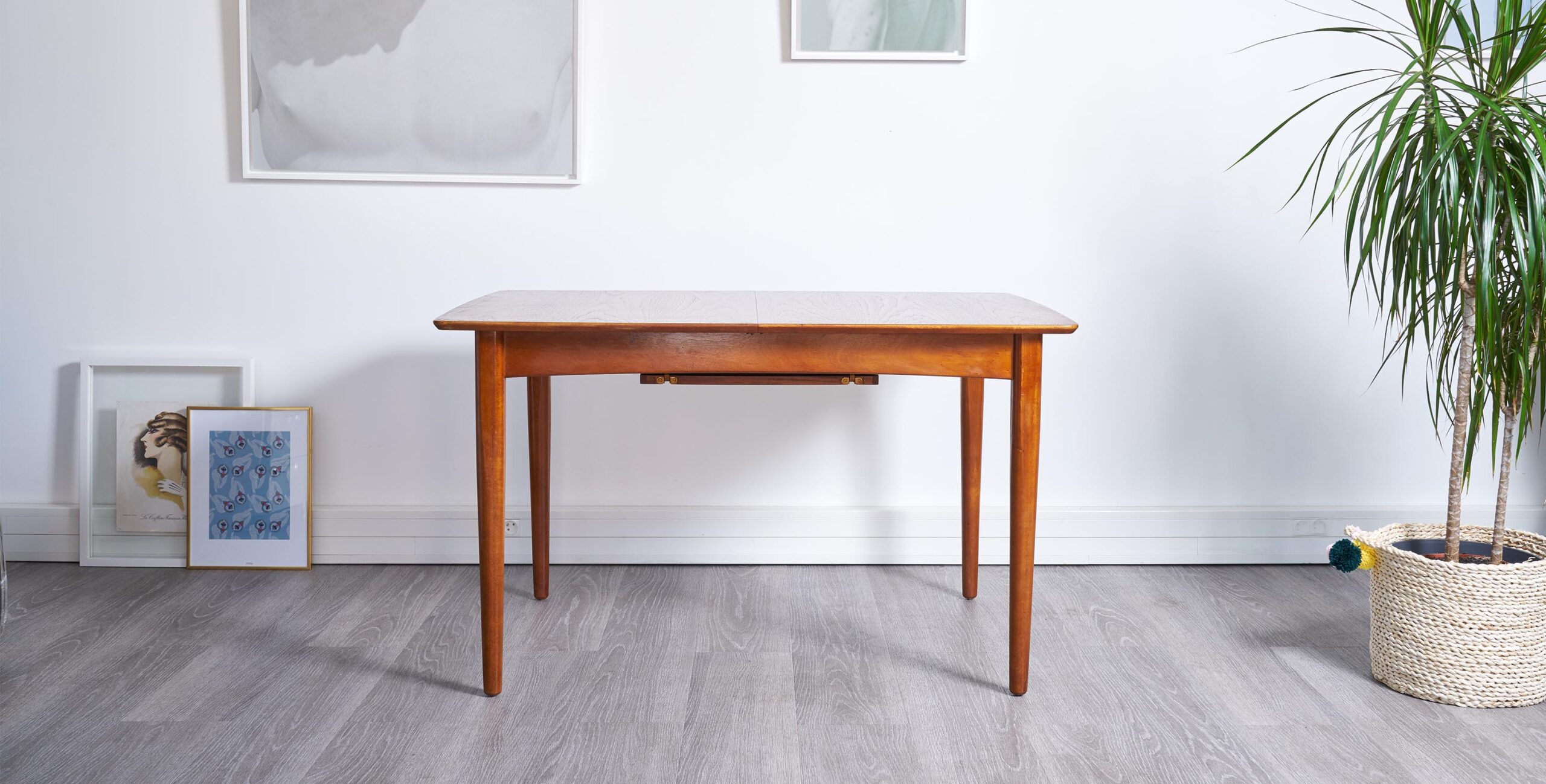 table a manger vintage, table a manger rallonges, table a manger extensible vintage, table teck vintage, table scandinave vintage, table a manger scandinave vintage, table en teck, table en teck vintage, eames, mobilier vintage paris