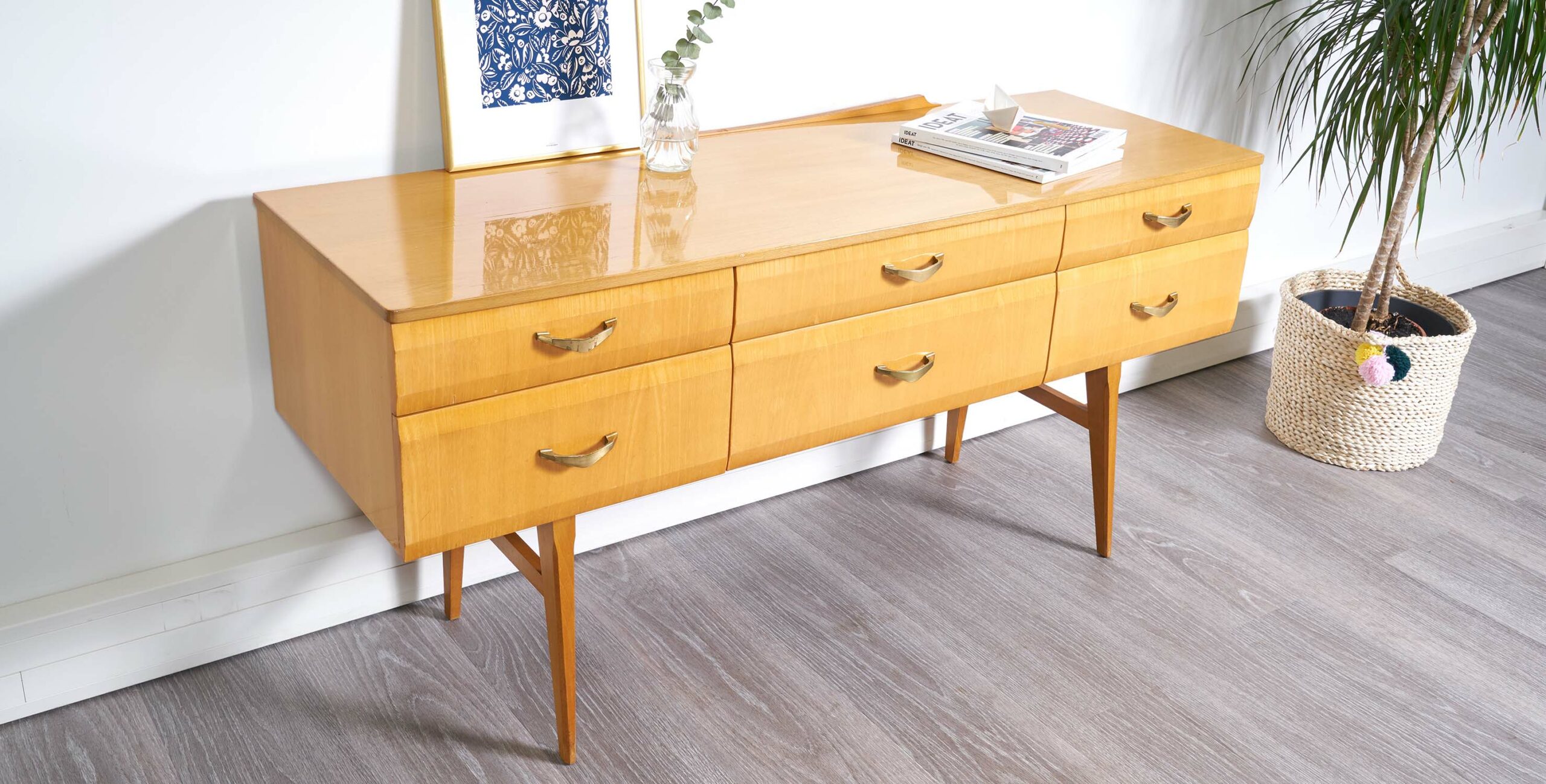 enfilade scandinave, enfilade 180cm, enfilade vintage, enfilade scandinave vintage, enfilade, enfilade teck, enfilade en teck, enfilade jentique, eames, mobilier vintage, enfilade bois blond, enfilade vintage bois blond, enfilade pieds compas, meuble tv vintage, meuble television bois blond, meuble bas vintage