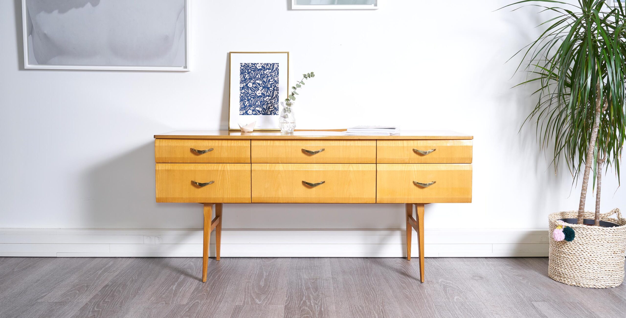 enfilade scandinave, enfilade 180cm, enfilade vintage, enfilade scandinave vintage, enfilade, enfilade teck, enfilade en teck, enfilade jentique, eames, mobilier vintage, enfilade bois blond, enfilade vintage bois blond, enfilade pieds compas, meuble tv vintage, meuble television bois blond, meuble bas vintage