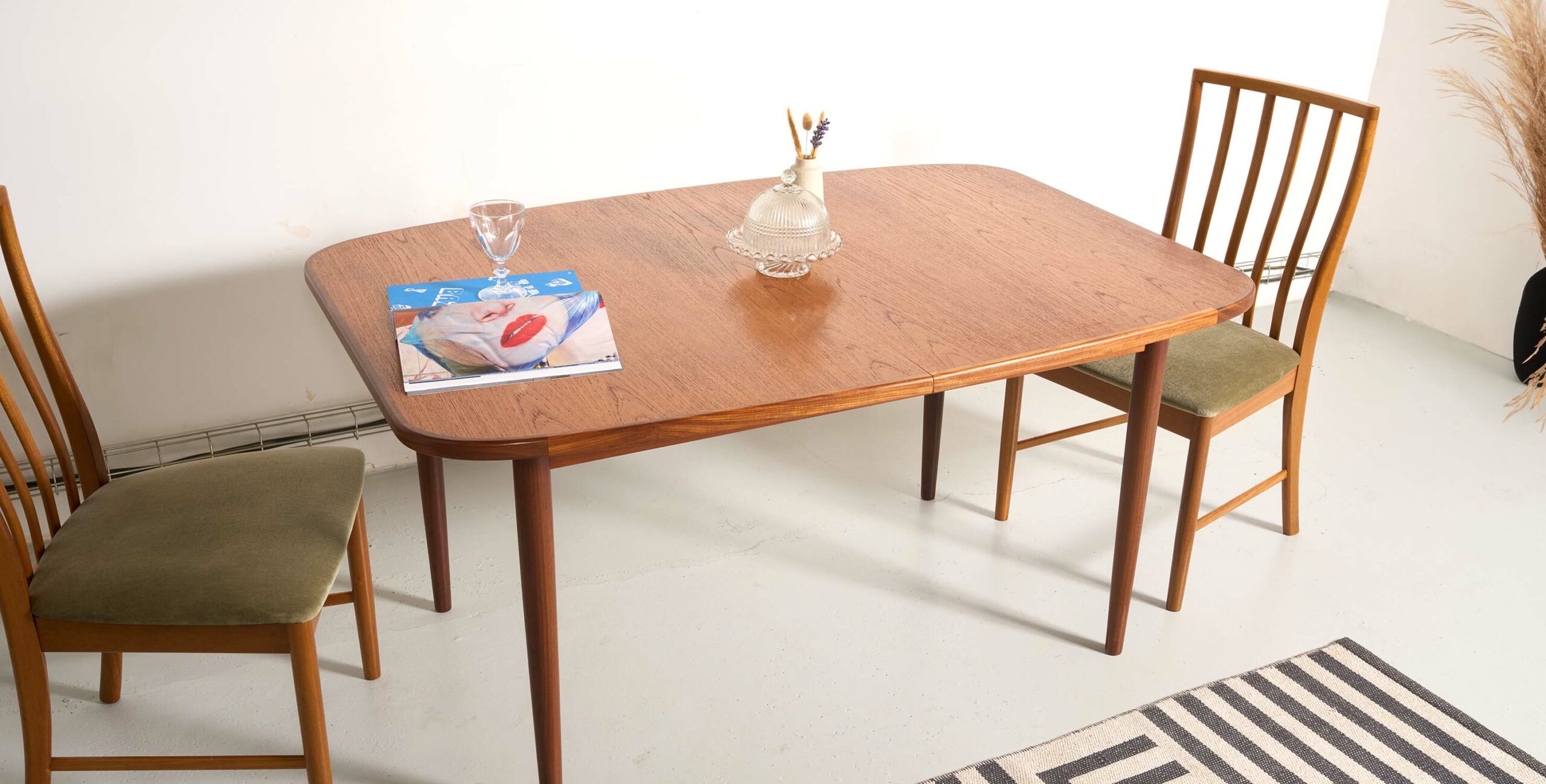 table à manger scandinave, table à manger g plan, table à manger vintage, table à manger extensible, table à manger rallonge papillon, table à manger en teck