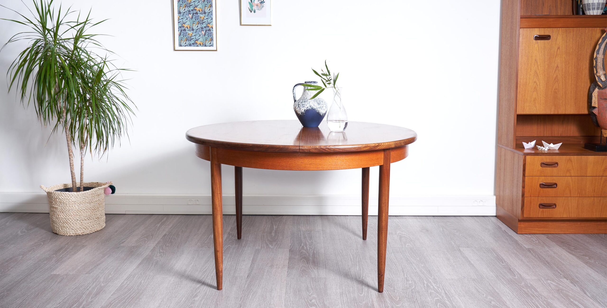 table à manger extensible vintage, table g plan en teck scandinave vintage, table vintage avec rallonge , table ronde vintage, table ronde teck vintage, table ronde bois foncé, room 30