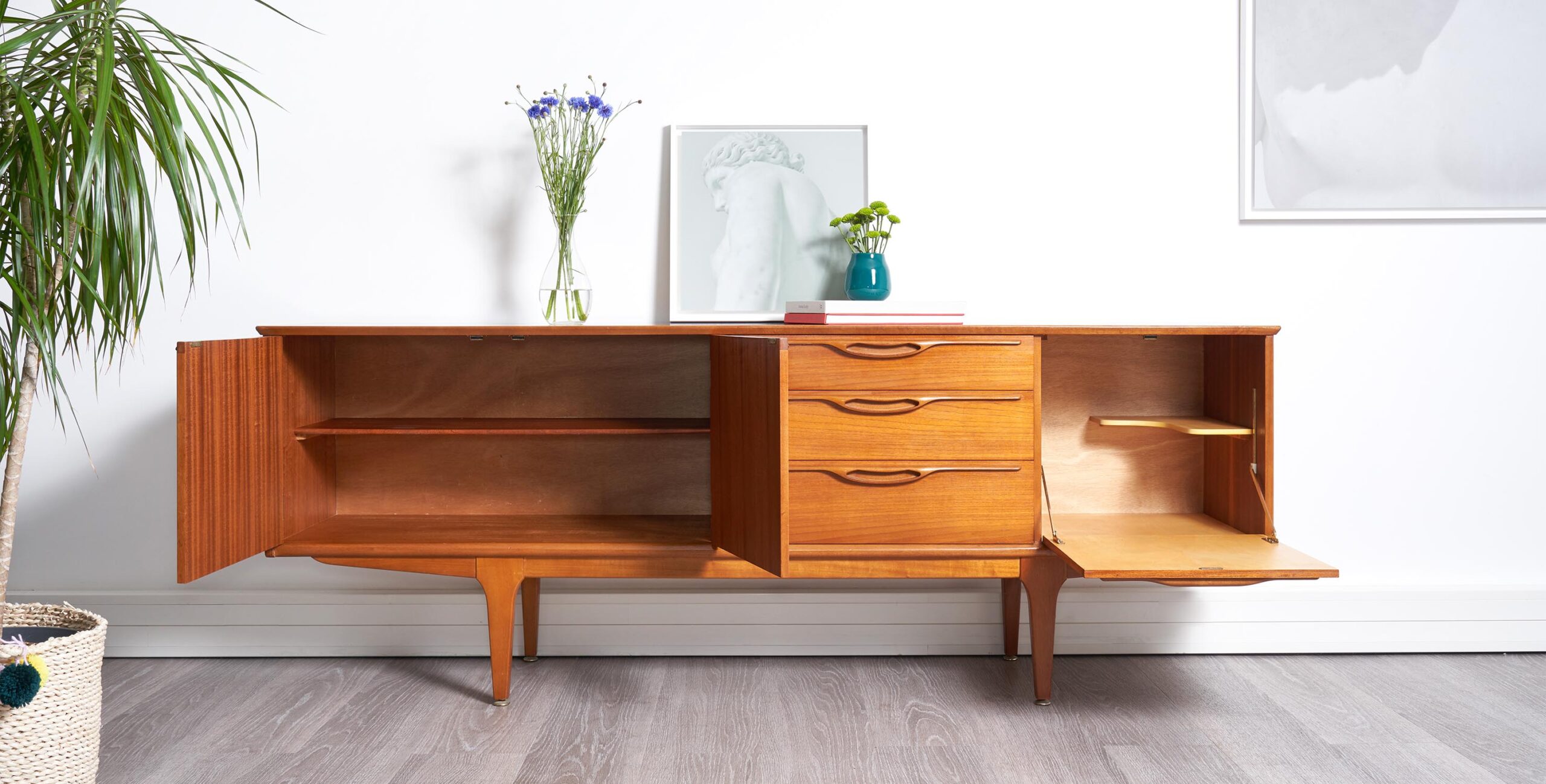 Enfilade vintage, enfilade jentique, enfilade teck vintage, enfilade teck, enfilade en teck, enfilade 2m, grande enfilade, grande enfilade jentique, enfilade scandinave, enfilade epuree, enfilade 1950, enfilade vintage paris, mobilier vintage, room 30