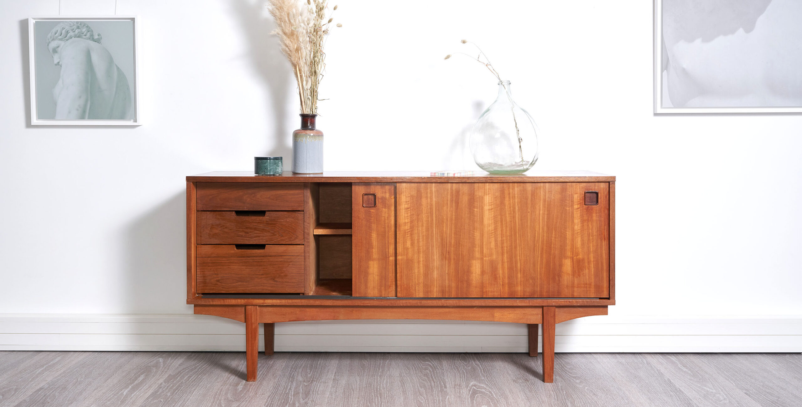 enfilade scandinave vintage, Enfilade vintage, enfilade jentique, enfilade teck vintage, enfilade teck, enfilade en teck, enfilade 2m, grande enfilade, grande enfilade jentique, enfilade scandinave, enfilade epuree, enfilade 1950, enfilade vintage paris, mobilier vintage, room 30, enfilade portes coulissantes, enfilade vintage coulissante, enfilade avec portes coulissantes. petite enfilade vintage