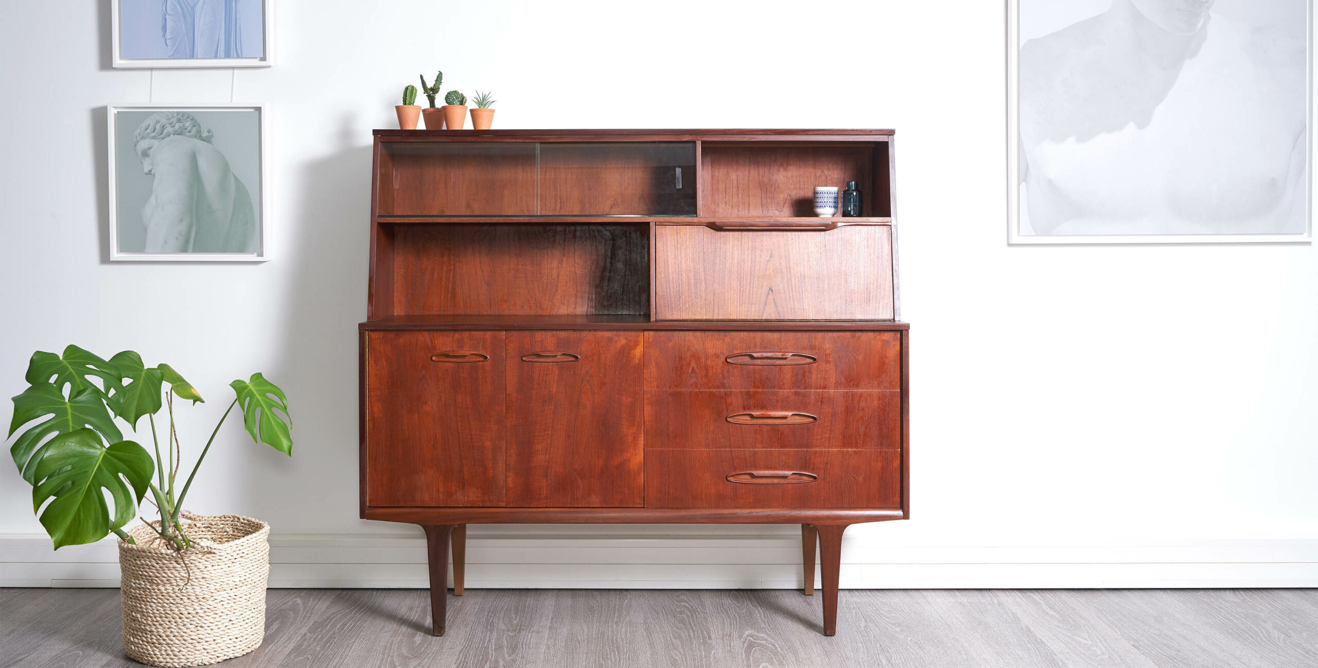 enfilade scandinave vintage, Enfilade vintage, enfilade jentique, enfilade teck vintage, enfilade teck, enfilade en teck, enfilade 2m, grande enfilade, grande enfilade jentique, enfilade scandinave, enfilade epuree, enfilade 1950, enfilade vintage paris, mobilier vintage, room 30, enfilade portes coulissantes, enfilade vintage coulissante, enfilade avec portes coulissantes. petite enfilade vintage