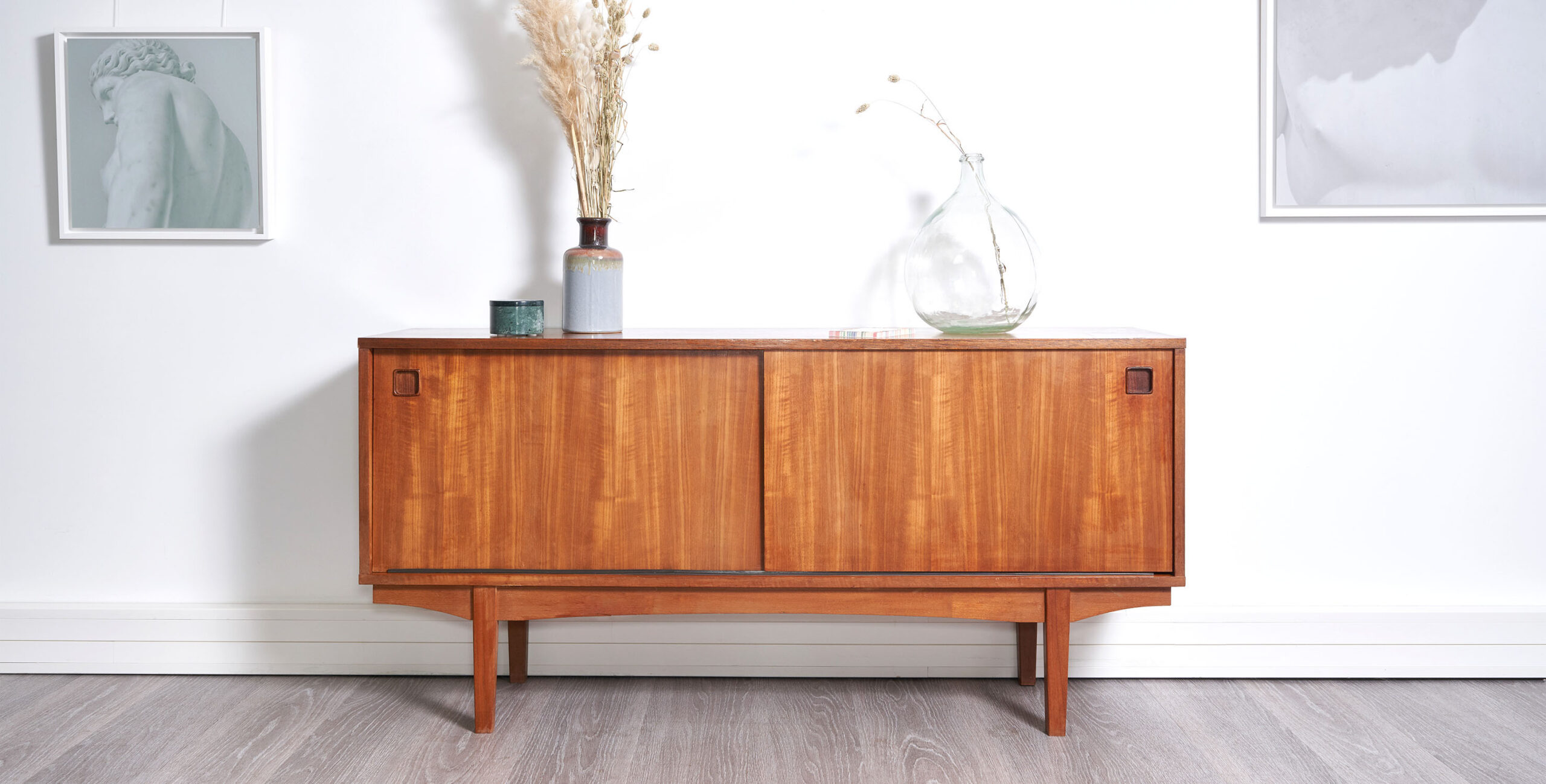 enfilade scandinave vintage, Enfilade vintage, enfilade jentique, enfilade teck vintage, enfilade teck, enfilade en teck, enfilade 2m, grande enfilade, grande enfilade jentique, enfilade scandinave, enfilade epuree, enfilade 1950, enfilade vintage paris, mobilier vintage, room 30, enfilade portes coulissantes, enfilade vintage coulissante, enfilade avec portes coulissantes. petite enfilade vintage