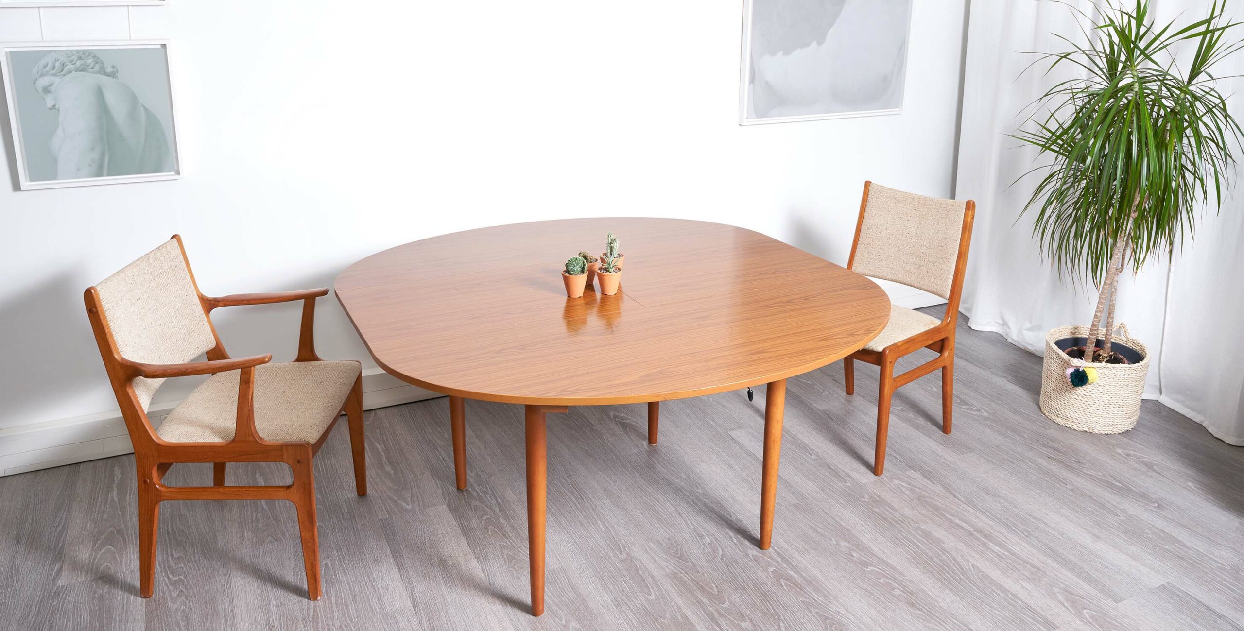 table à manger extensible vintage, table scandinave vintage, table vintage avec rallonge , table ovale vintage, table ovale vintage, table ovale bois clair, room 30