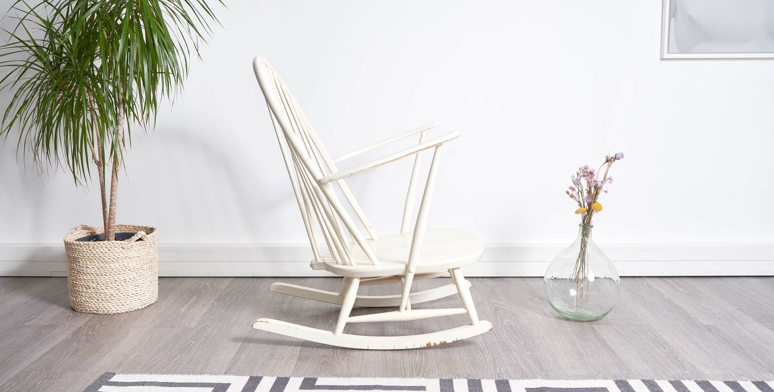 rocking chair vintage, rocking chair ercol, rocking chair, rocking chair blanc, vintage, mobilier vintage, room 30, ercol