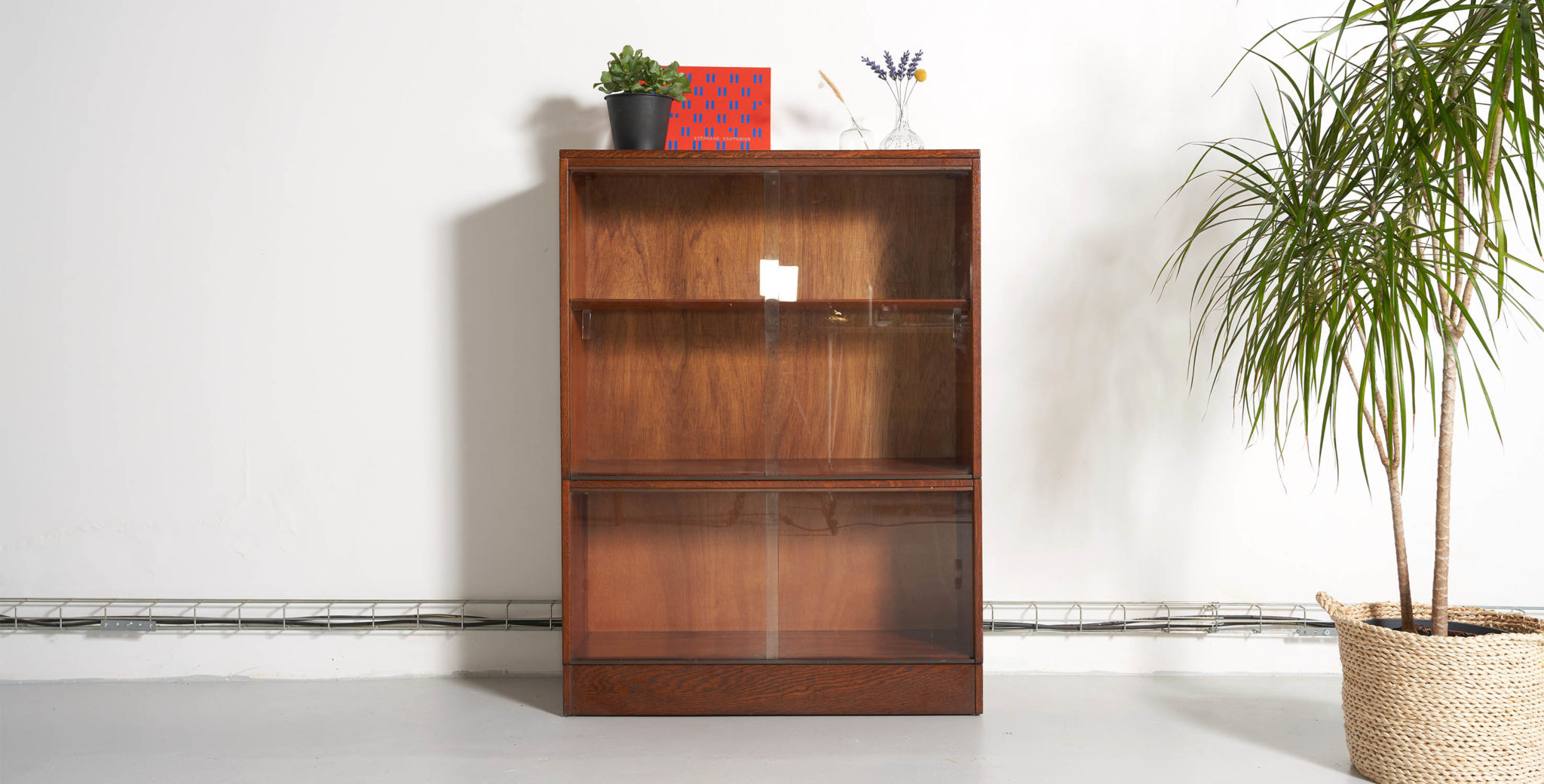 Bibliothèque vintage style scandinave ⚡︎ Vendue - room 30