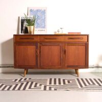 enfilade vintage, enfilade g plan, enfilade g plan, petite enfilade, petite enfilade vintage, petite enfilade G Plan, enfilade 140cm, enfilade pieds compas, enfilade pieds compas vintage, enfilade pieds devissables, enfilade scandinave, enfilade scandinave vintage, enfilade danoise, enfilade anglaise, enfilade salle de bain, enfilade 3 portes, enfilade 3 portes vintage