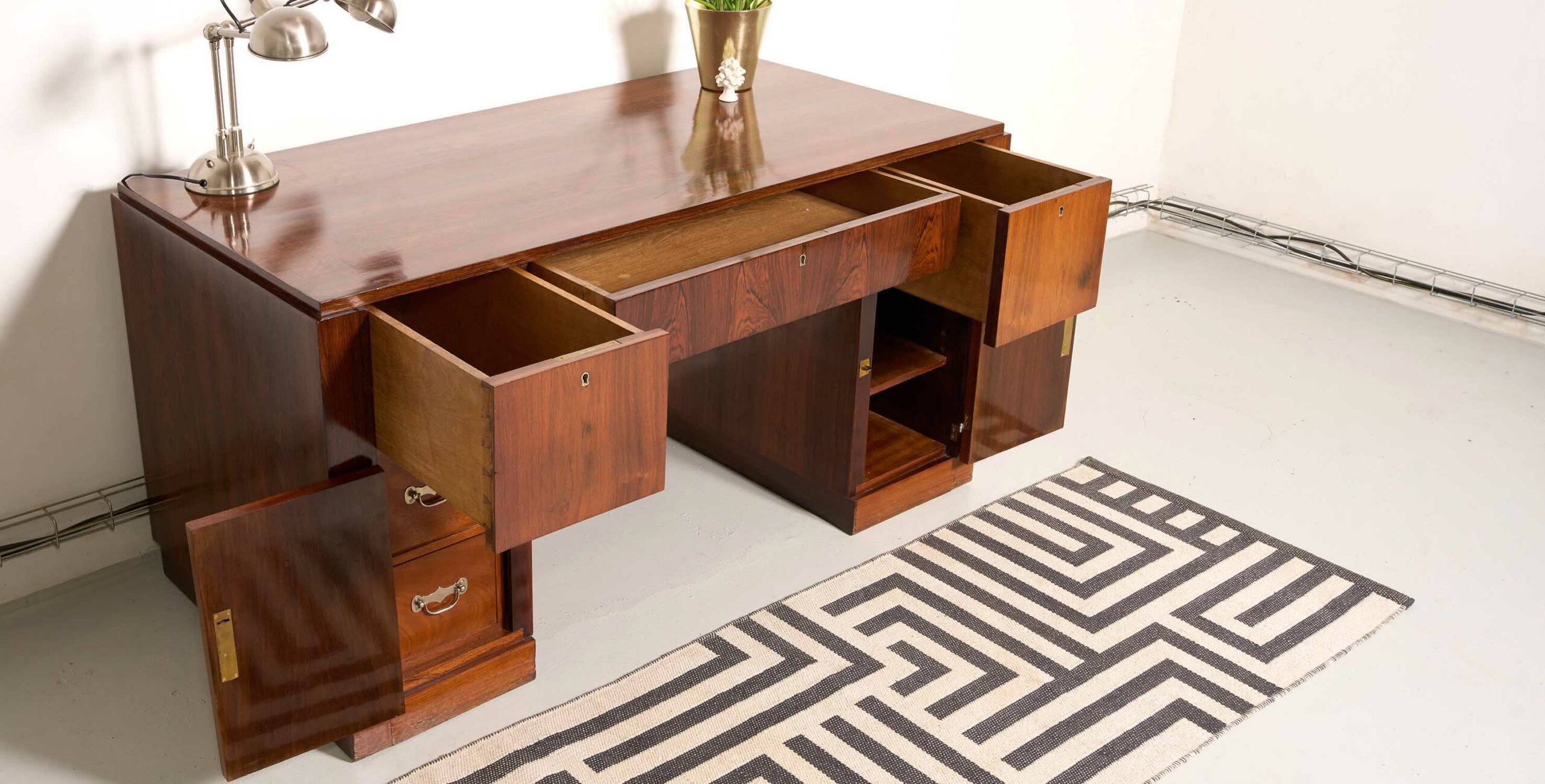bureau art déco, bureau art déco ancien, bureau vintage, bureau milieu de pièce, bureau en noyer, bureau art deco, bureau milieu de pièce
