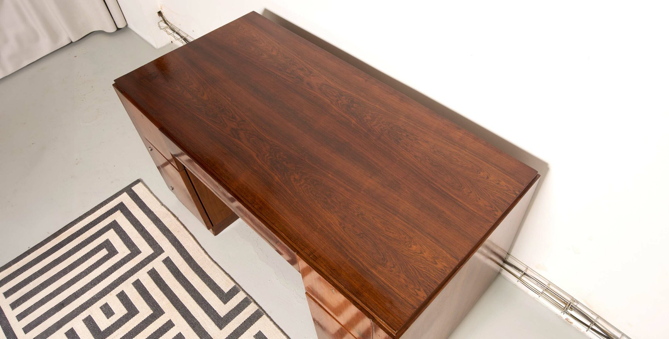 bureau art déco, bureau art déco ancien, bureau vintage, bureau milieu de pièce, bureau en noyer, bureau art deco, bureau milieu de pièce