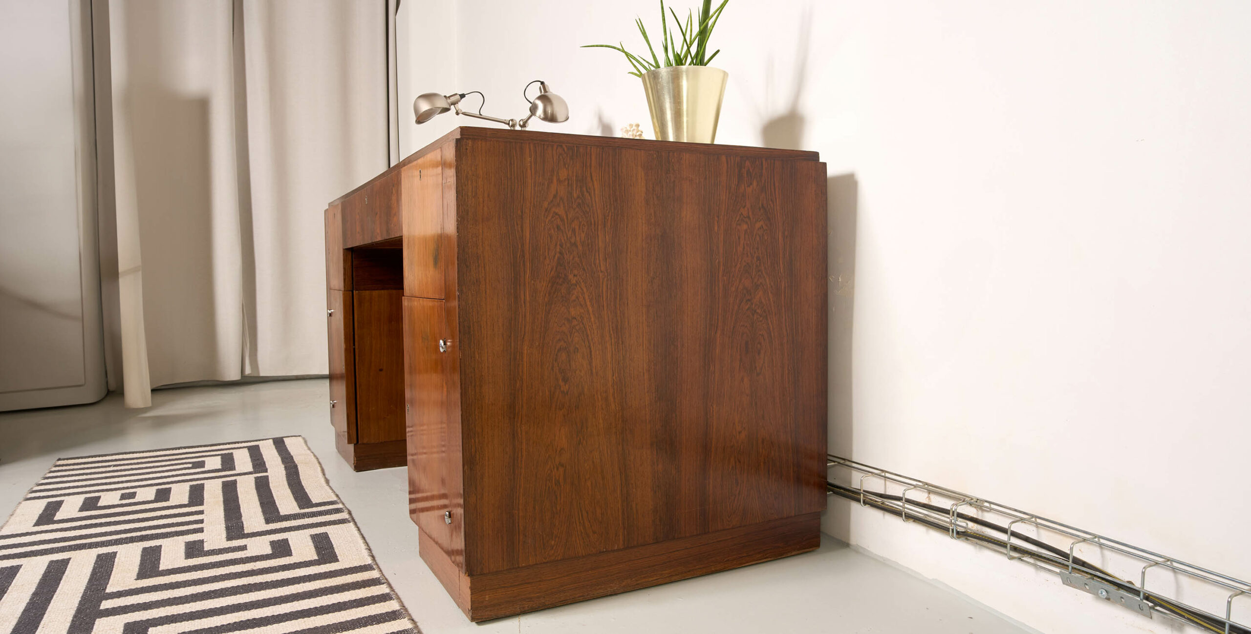 bureau art déco, bureau art déco ancien, bureau vintage, bureau milieu de pièce, bureau en noyer, bureau art deco, bureau milieu de pièce