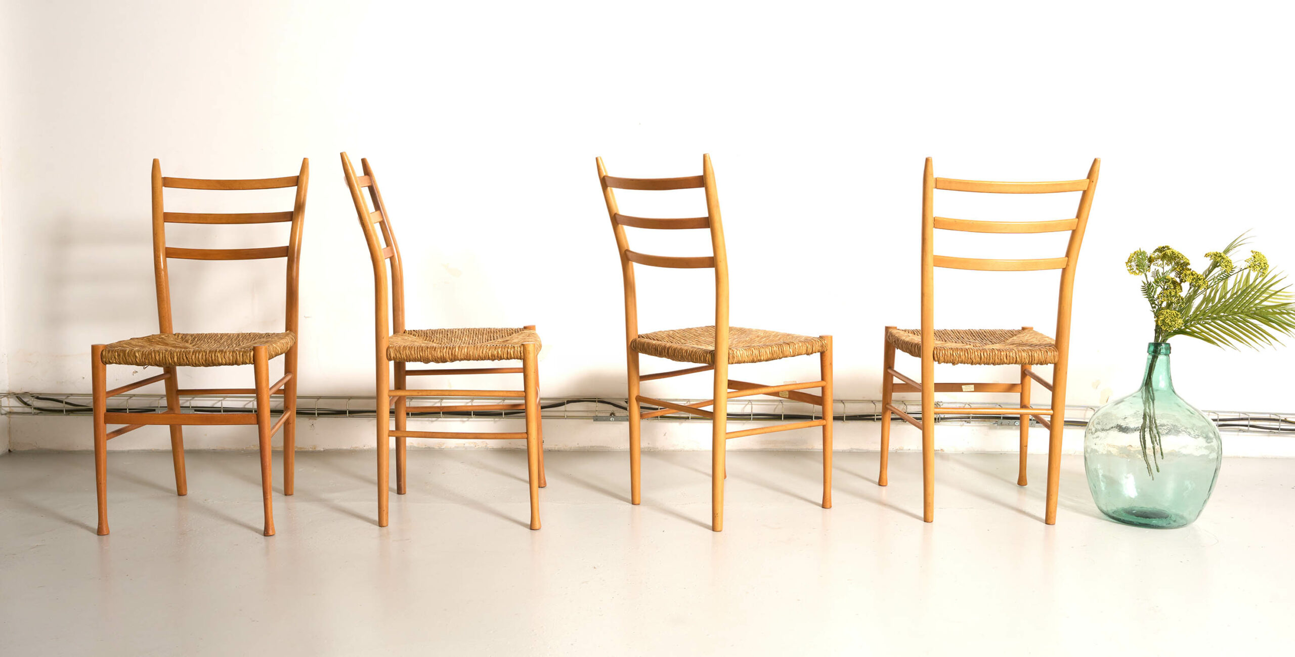 4 chaises à barreaux, 4 chaises vintage, 4 chaises brutalistes, 4 chaises bois