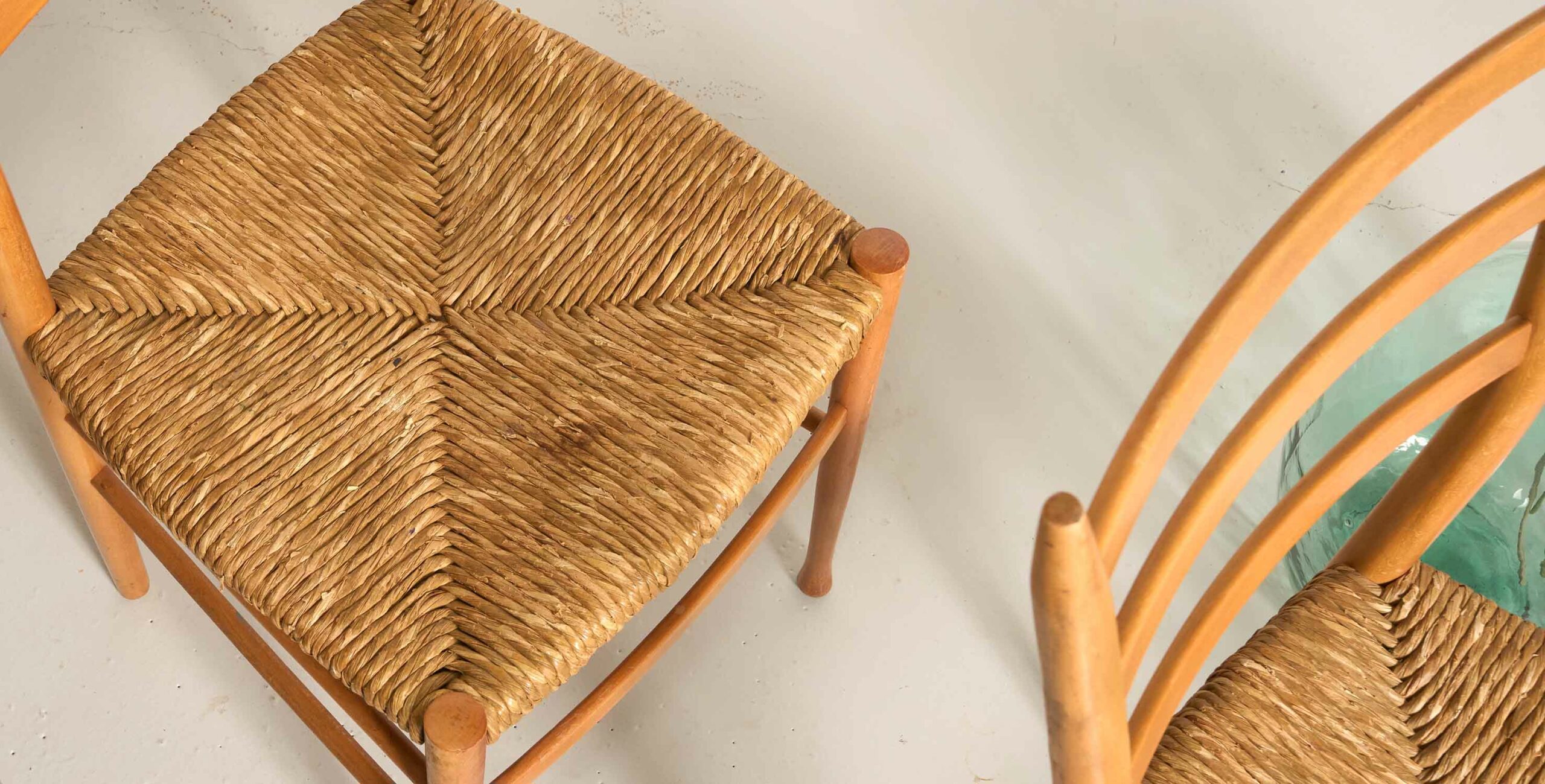 4 chaises à barreaux, 4 chaises vintage, 4 chaises brutalistes, 4 chaises bois, chaises italiennes, chaises otto gerdau, chaises Rooksmoor mills